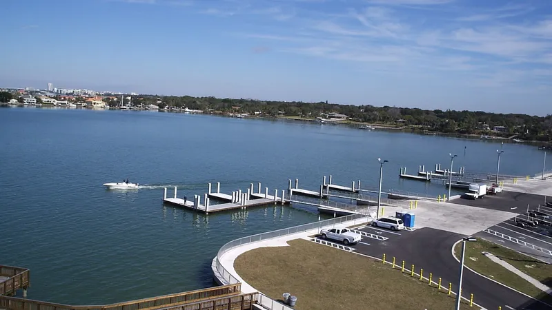 Belleair Causeway boat ramp park on the Intracoastal Waterway